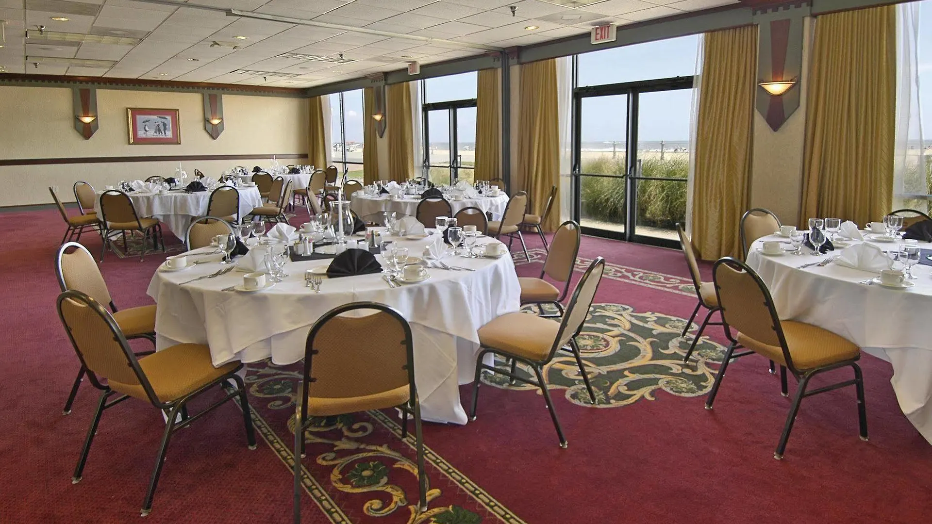 Doubletree By Hilton Oceanfront Virginia Beach